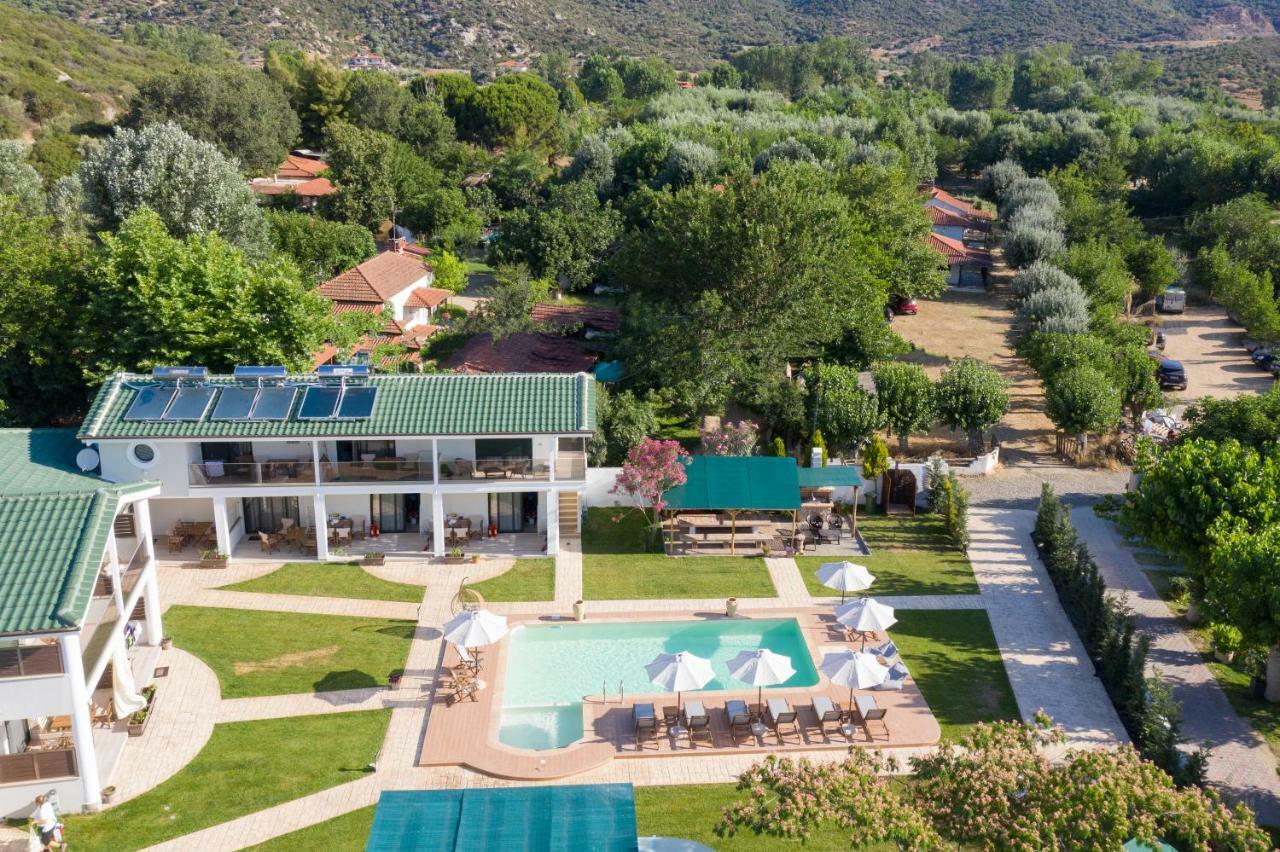 Aelia suites Valtí Esterno foto