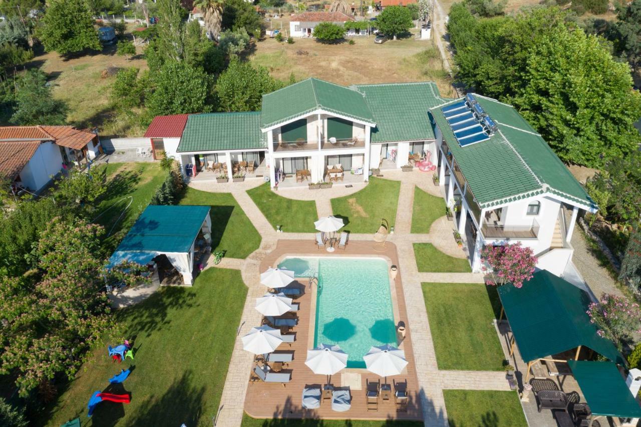 Aelia suites Valtí Esterno foto