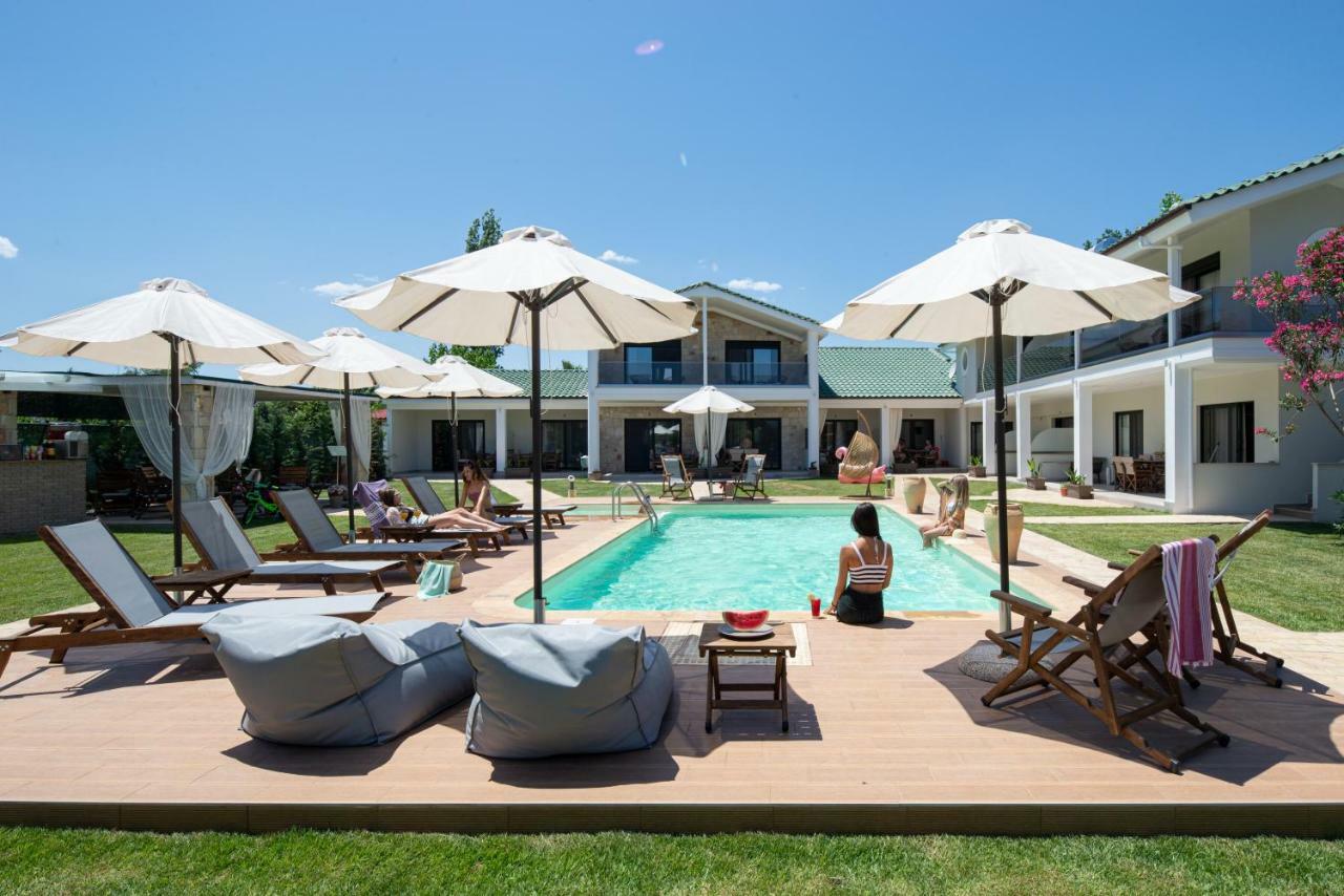 Aelia suites Valtí Esterno foto