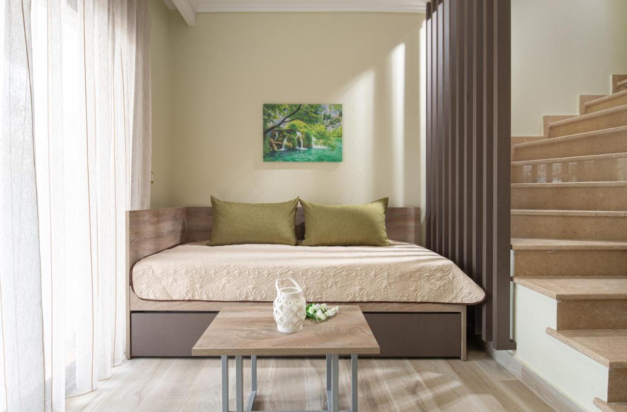 Aelia suites Valtí Esterno foto